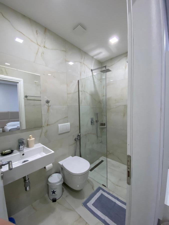 Edina By Hp Hotel ساراندا المظهر الخارجي الصورة