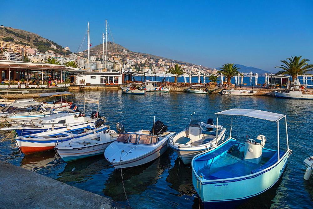Edina By Hp Hotel ساراندا المظهر الخارجي الصورة